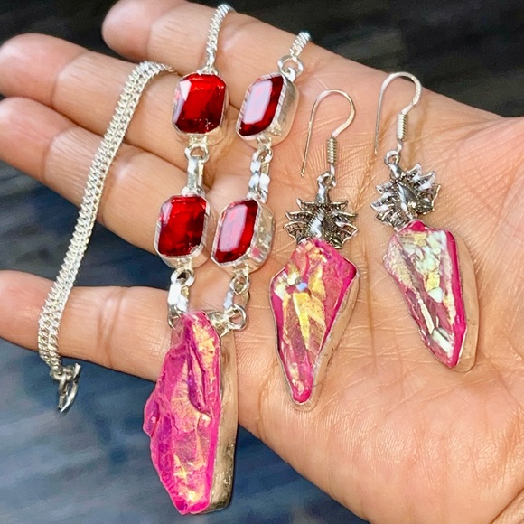 Titanium Bright Pink Drusy Necklace & Earrings Set - Picture 3 of 6